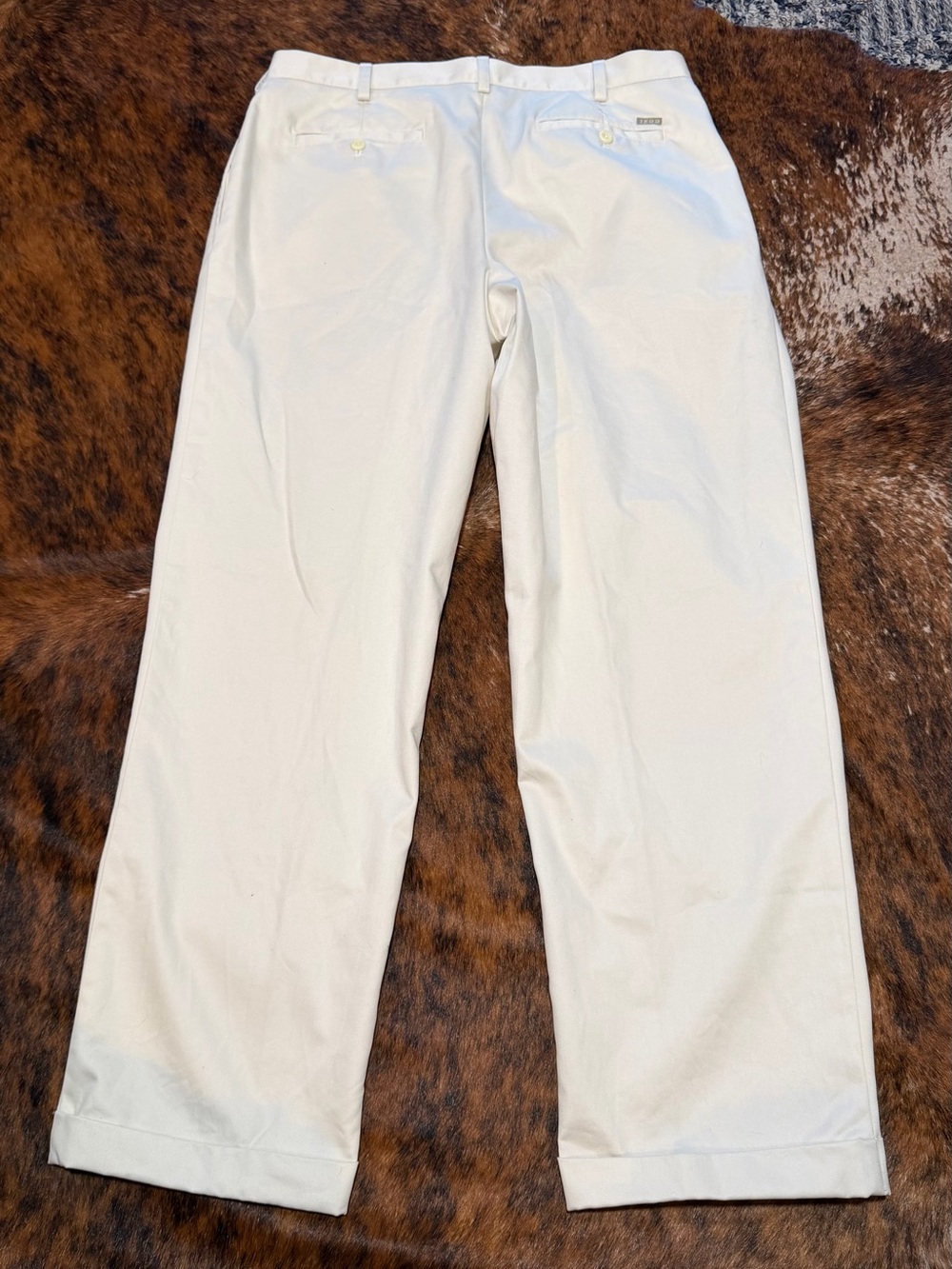 Izod Pants Mens 36x32 Beige Classic Fit American Chino 100% Cotton Cuffed
